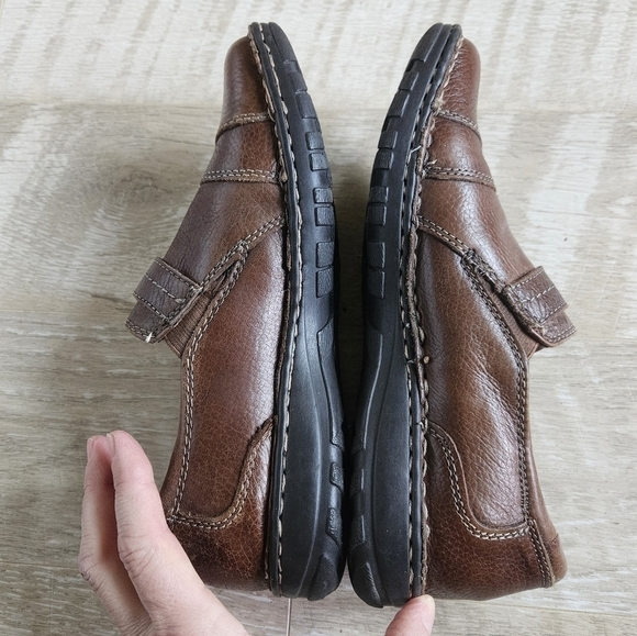 Earth Origins Leather Loafers - Picture 6 of 16